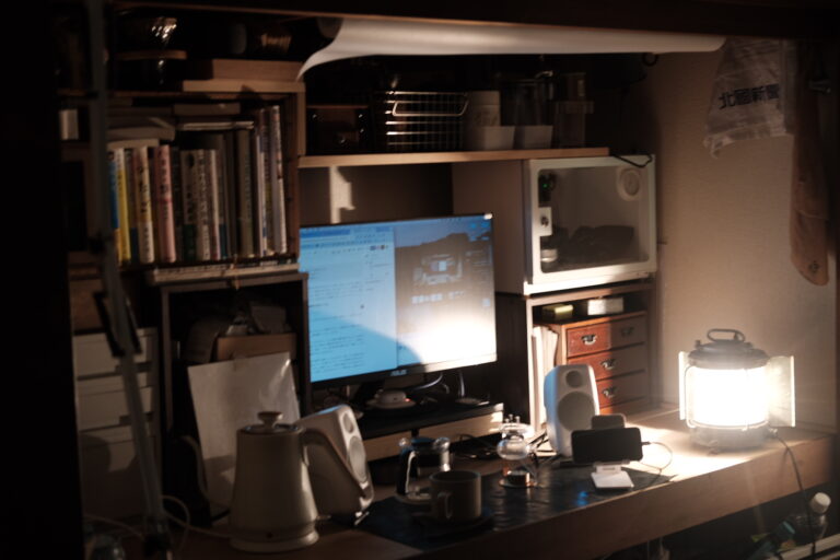 押入れデスク環境を公開！0.5畳で快適に仕事する方法